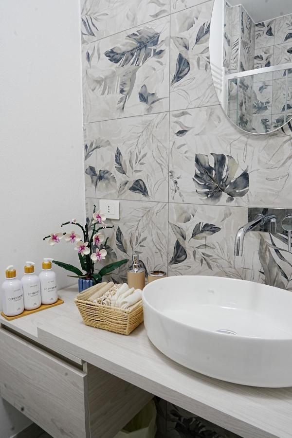 Green Apartment In Milan 10Min From Centralstation Buitenkant foto