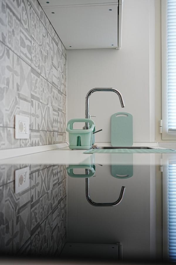 Green Apartment In Milan 10Min From Centralstation Buitenkant foto