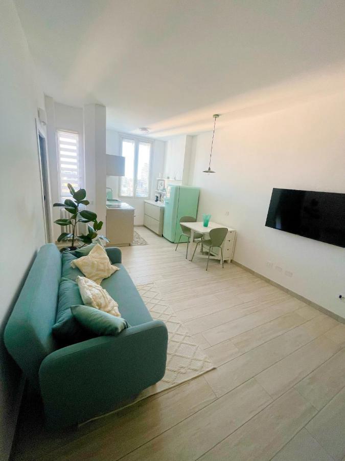 Green Apartment In Milan 10Min From Centralstation Buitenkant foto