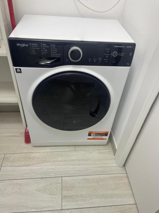 Green Apartment In Milan 10Min From Centralstation Buitenkant foto