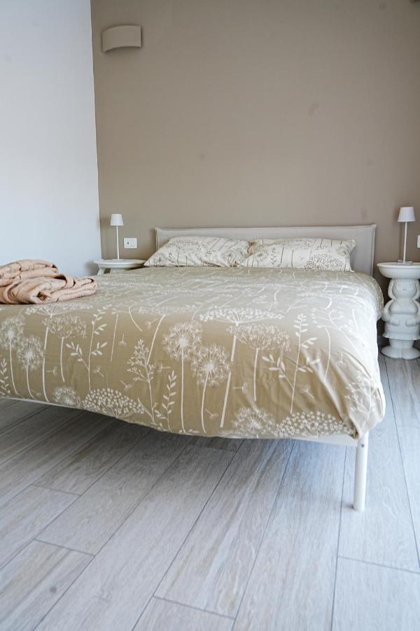 Green Apartment In Milan 10Min From Centralstation Buitenkant foto